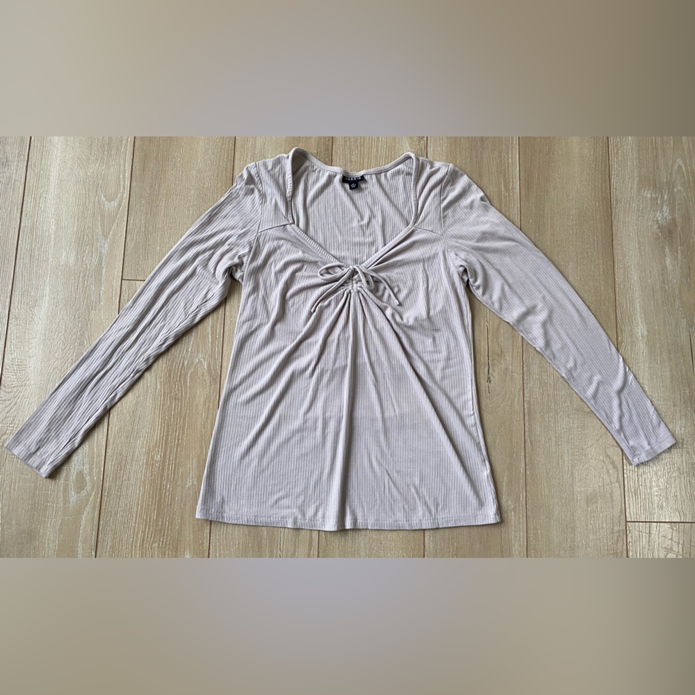 Torrid Light Gray Long Sleeve Tee